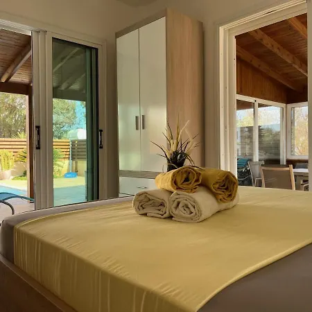 ヴィラ Tarracotta 4 Bedroom, Near *