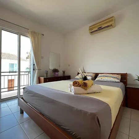 ヴィラ Tarracotta 4 Bedroom, Near *