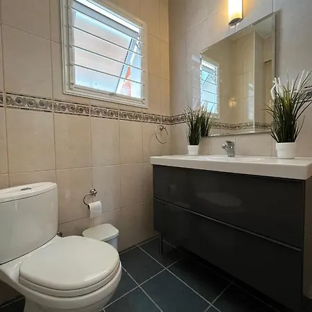 Tarracotta 4 Bedroom, Near Ayía Nápa