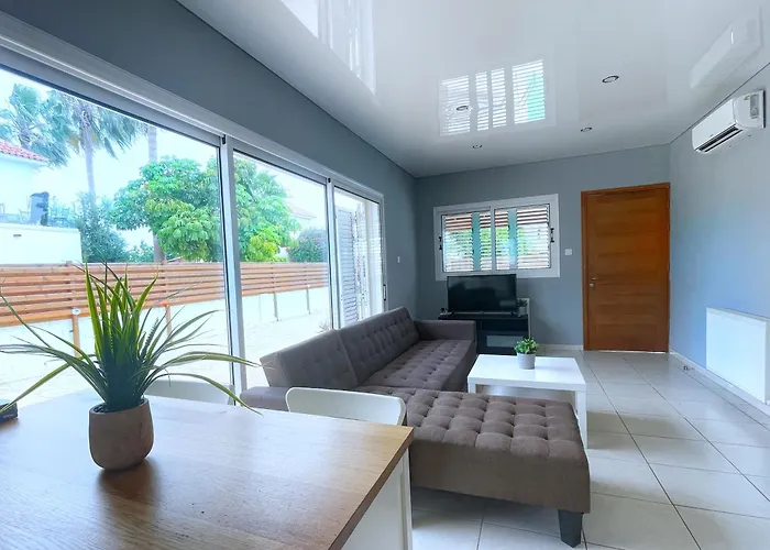 Tarracotta 4 Bedroom, Near * アヤナパ