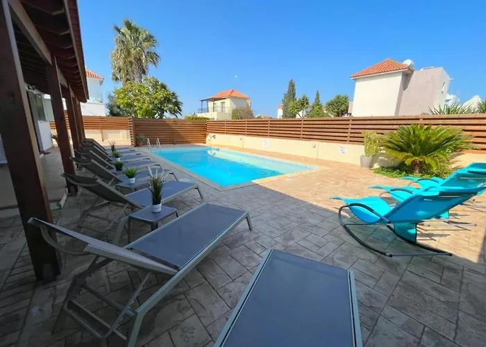 Tarracotta 4 Bedroom, Near Vilă *